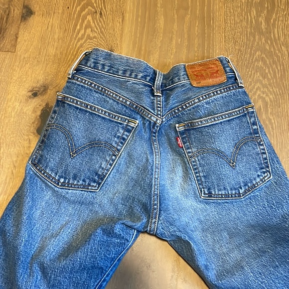 Levi’s 501 lightly used - Picture 4 of 4